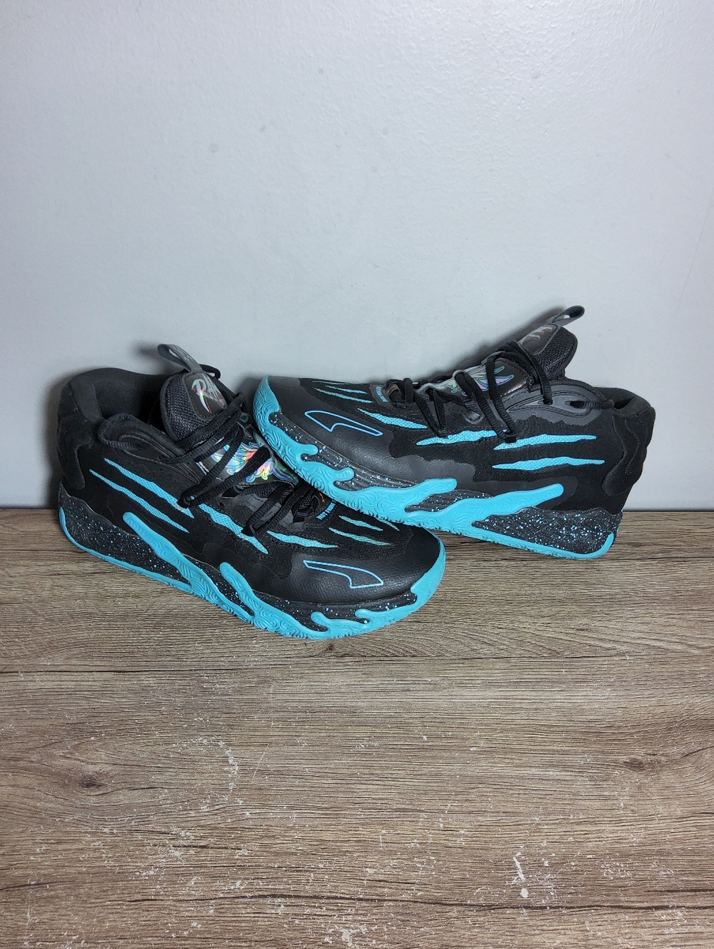 6 - Picture 11 of 13